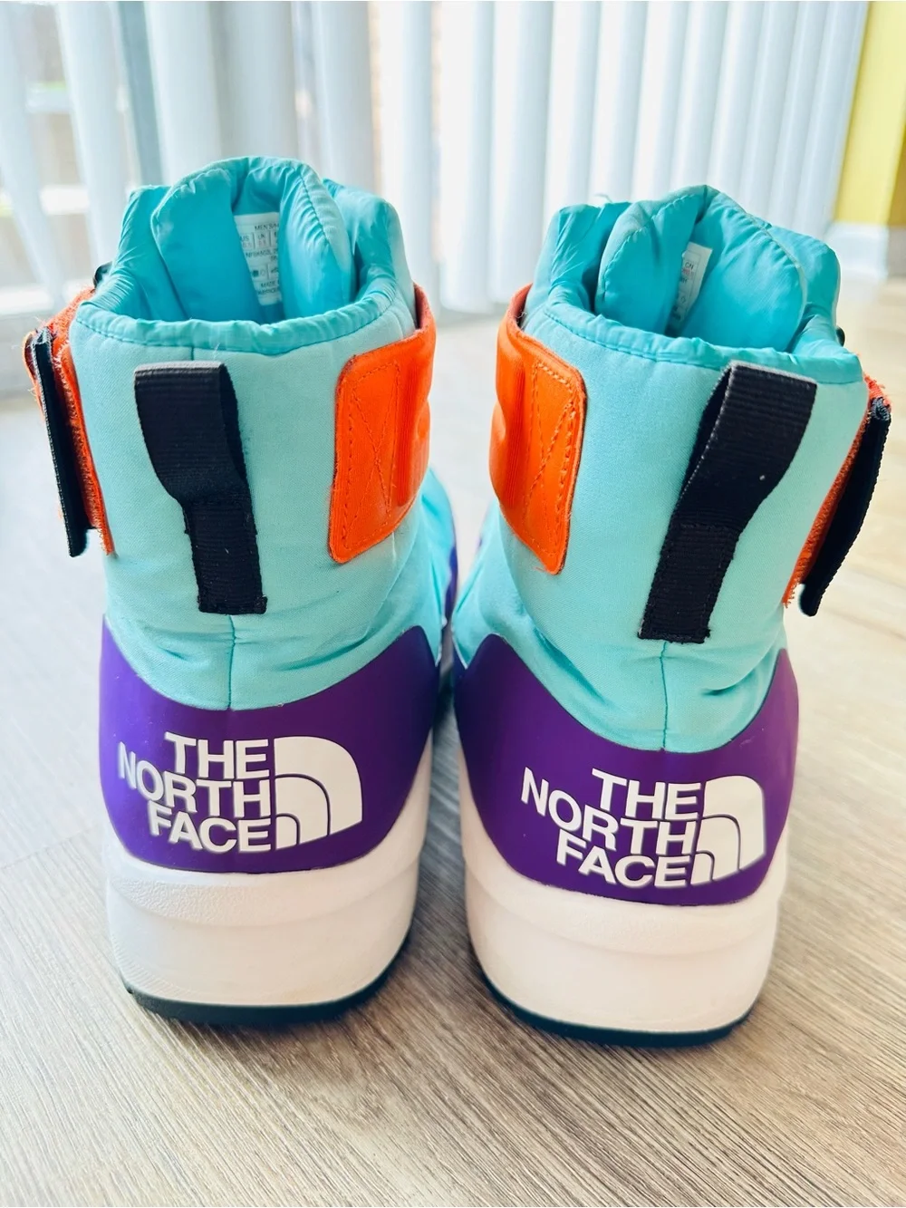 The North Face Nuptse II Strap